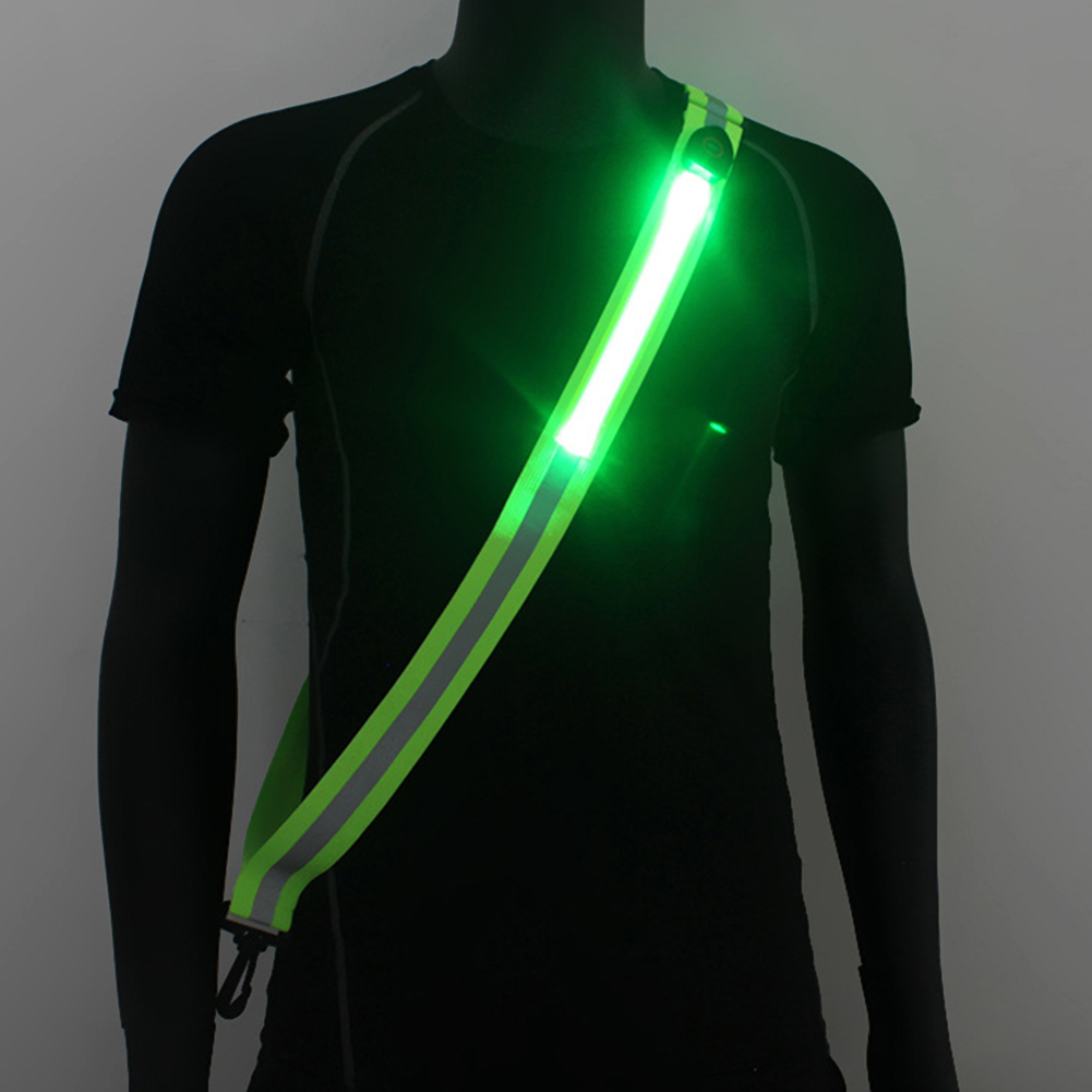 Running Gear Green - USB充電式反射ウォーキングギア高視認性LED反射ベルトLED反射ベルトサッシュ調節可能な反射バンド