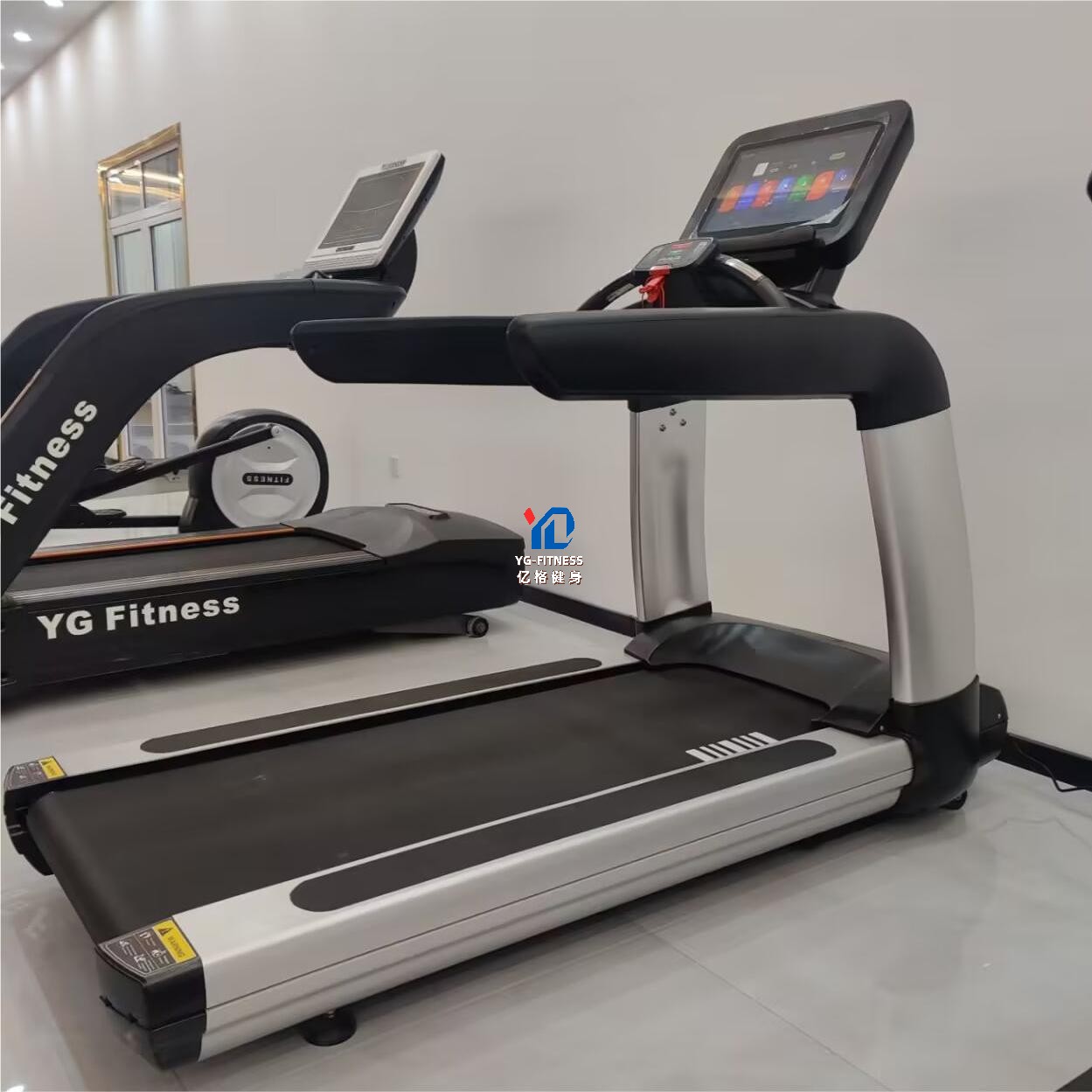 プロ仕様トレッドミル、業務用ランニングマシン、ボディビルディ - Running Gear Equipment のレビューと価格