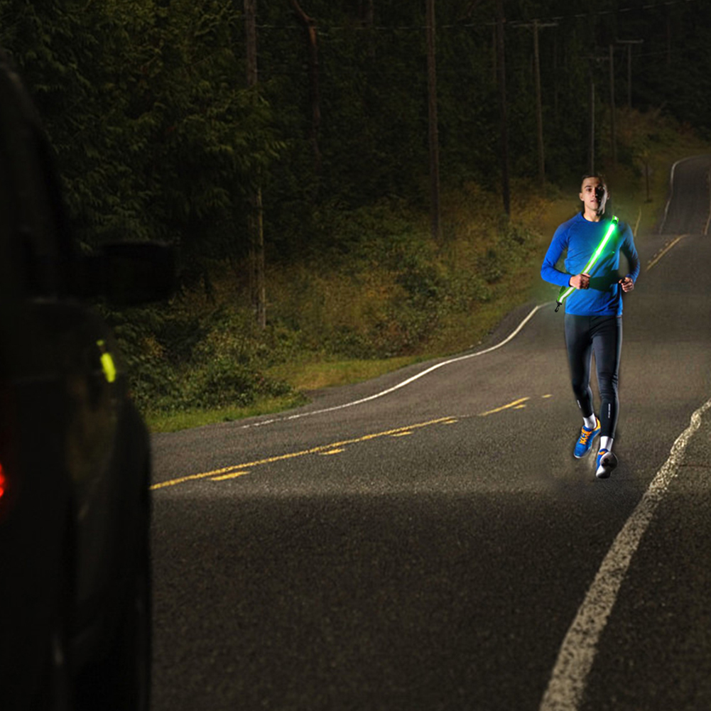 USB充電式反射ランニングギア、調整可能なLED反射ベルト、 - Running Gear Green のレビューと価格