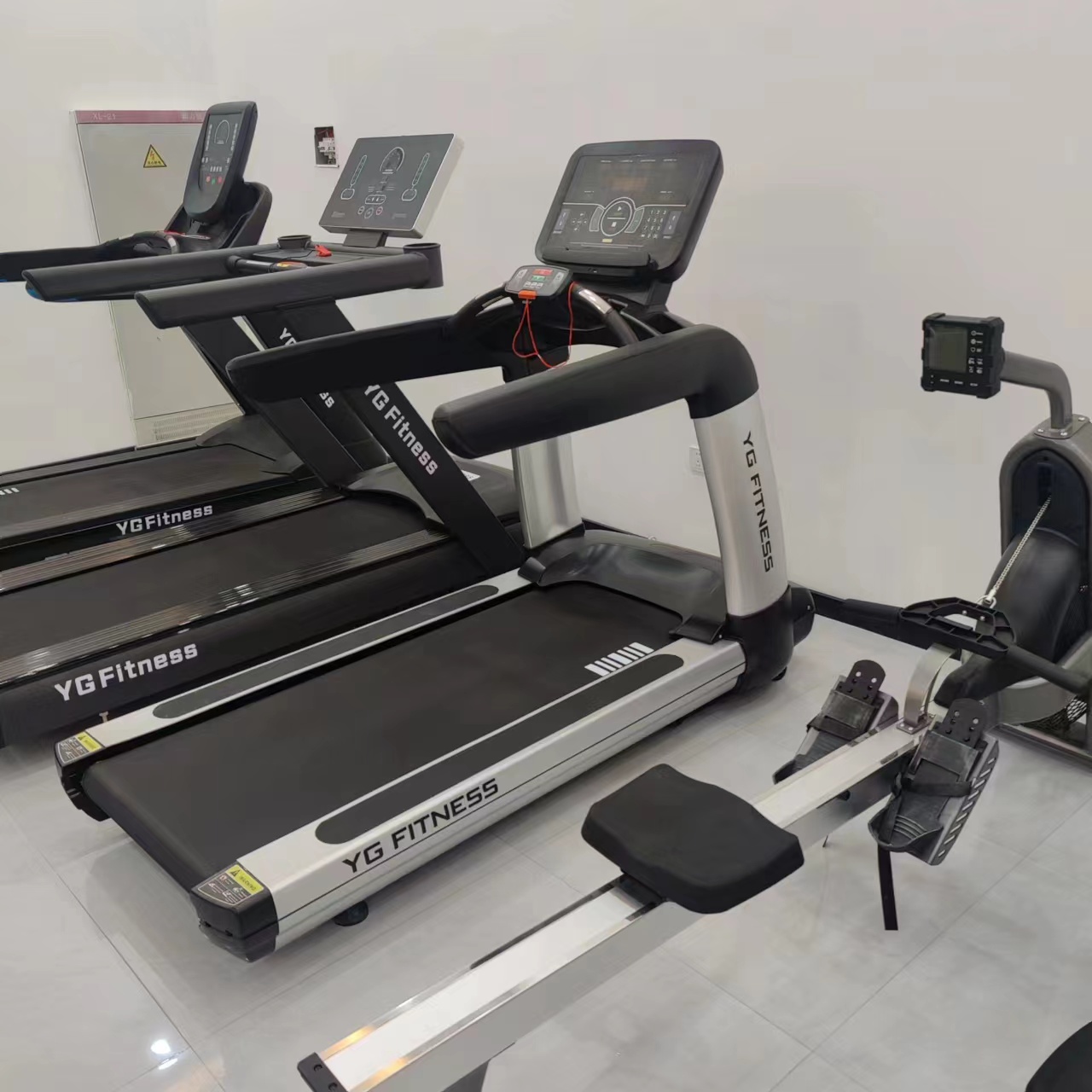ジム用電動トレッドミル 3馬力 プロ仕様 ジムランニングマシ - Running Gear Equipment のレビューと価格